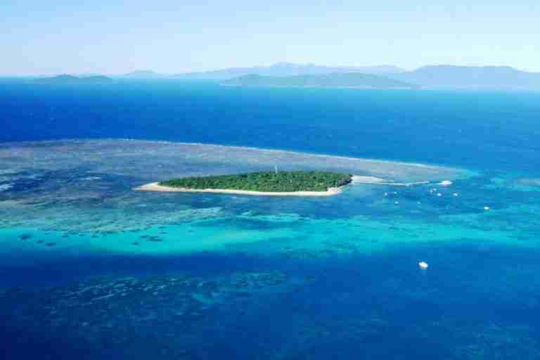 Green island day trip aerial view of the great barrier reef