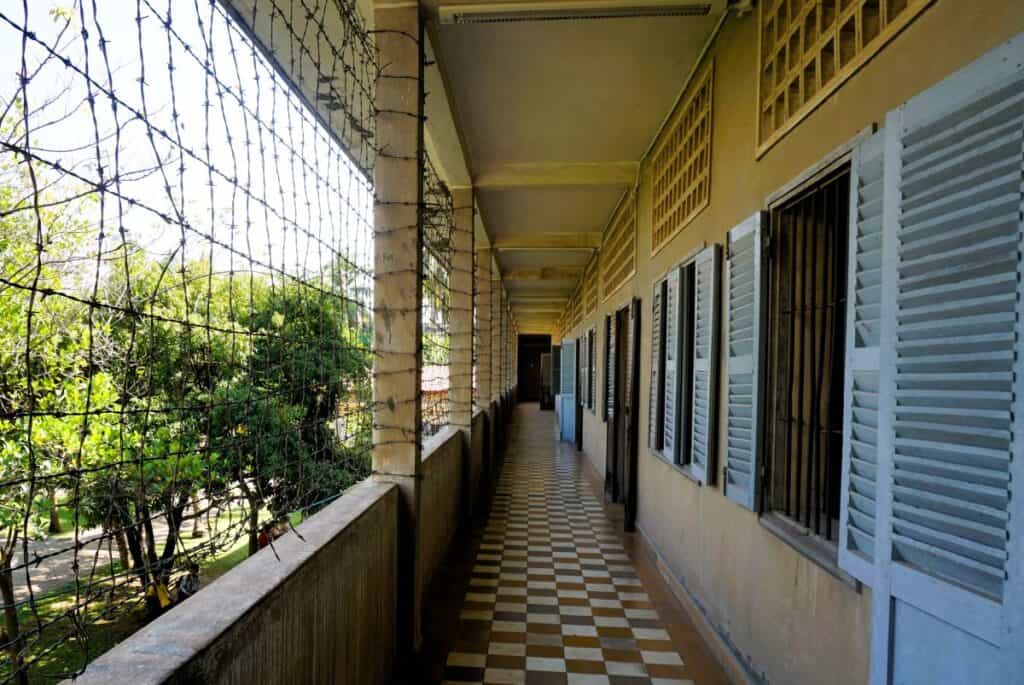 concret ecorridor with barbed wire at S21