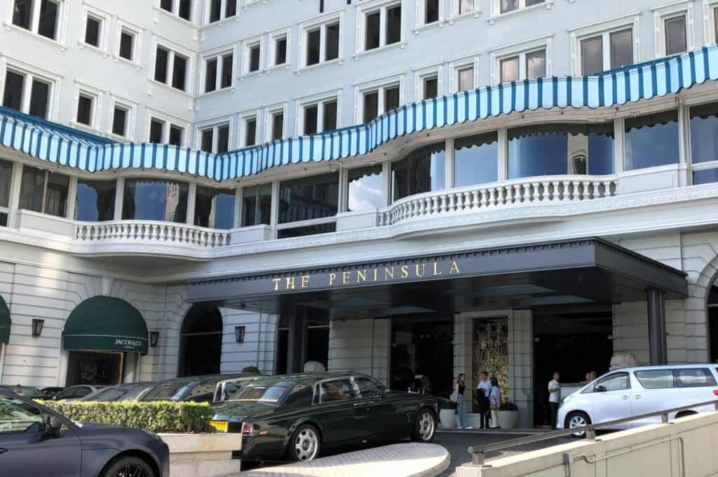 the grand entrance to the Peninsula Hong Kong