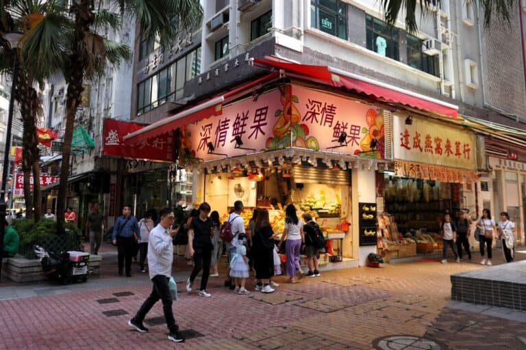 the best area to stay in Hong Kong Sheng Wan street side stall at night